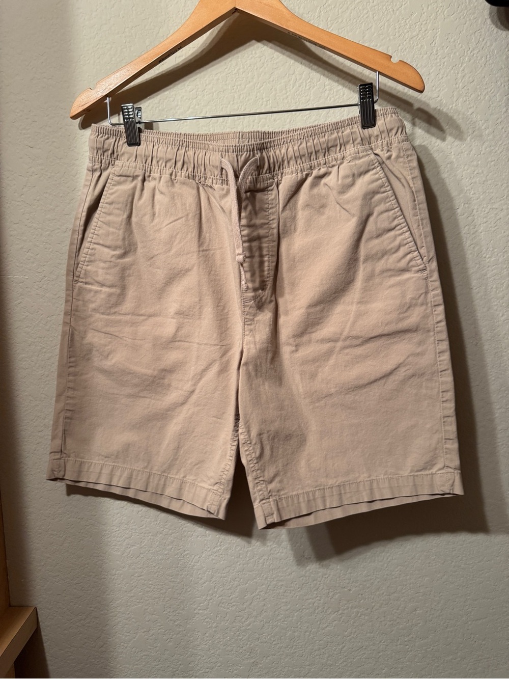 Banana Republic Pull-On Khaki Dock Short  - 8” Size M